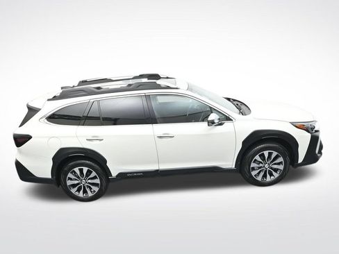 Used 2025 Subaru Outback Touring AWD/4WD image 30