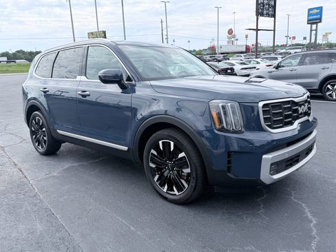Used 2024 Kia Telluride SX Prestige AWD/4WD image 2