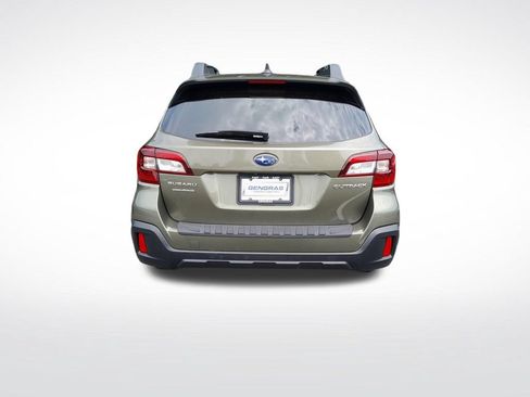 Used 2019 Subaru Outback 2.5i Premium AWD/4WD image 7