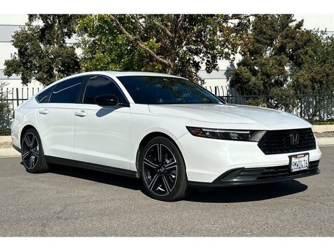 Used 2024 Honda Accord Sport image 8