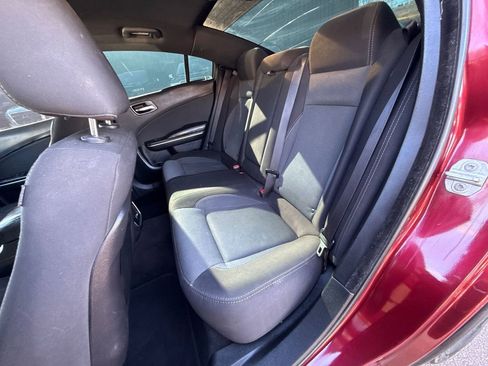 Used 2018 Dodge Charger SXT image 17