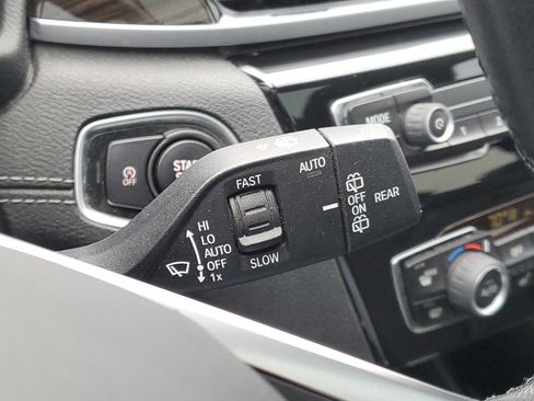 Used 2022 BMW X1 xDrive28i w/ Convenience Package image 16