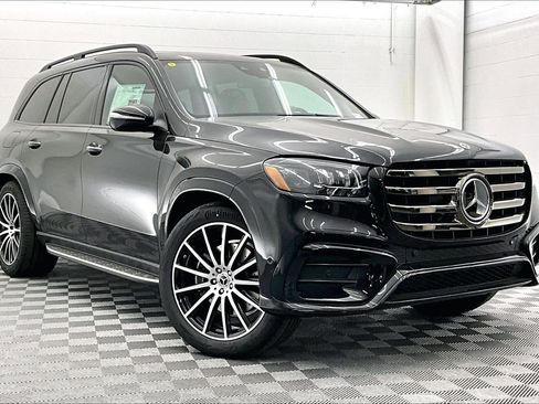 New 2026 Mercedes-Benz GLS 580 4MATIC image 15