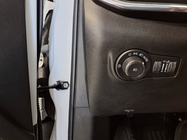 Used 2022 Jeep Compass High Altitude AWD/4WD image 18
