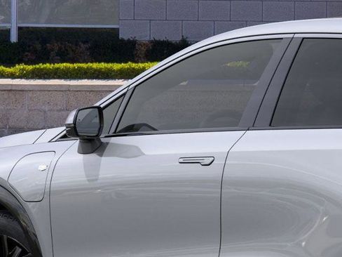 New 2025 Cadillac Optiq Luxury 1 w/ LPO, ONYX Package image 12