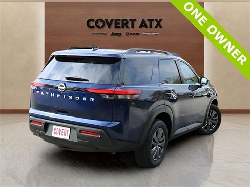 Used 2025 Nissan Pathfinder SV image 5