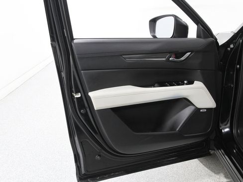 Used 2023 MAZDA CX-5 AWD 2.5 S w/ Premium Package image 4