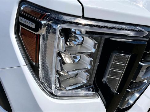 Used 2021 GMC Sierra 2500 AT4 AWD/4WD image 27