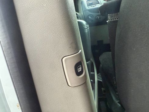 Used 2015 Dodge Grand Caravan SXT w/ Security Group image 26