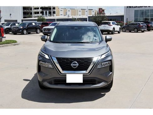 Used 2023 Nissan Rogue SV AWD/4WD image 2