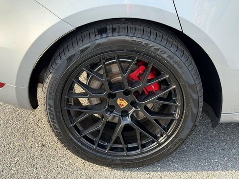Used 2021 Porsche Macan GTS AWD/4WD image 11