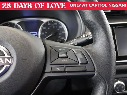 New 2025 Nissan Kicks Play S image 17