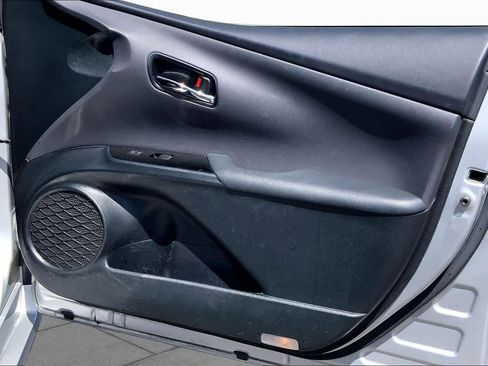 Used 2022 Toyota Prius Limited FWD image 22