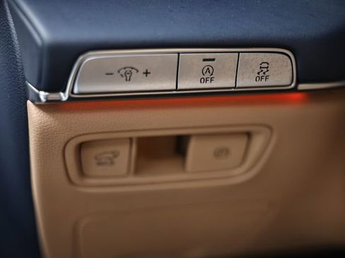 Used 2023 Genesis GV80 2.5T w/ Prestige 20" Package image 19