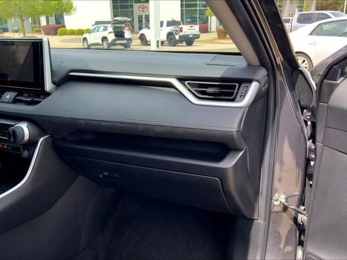 Used 2024 Toyota RAV4 LE image 18