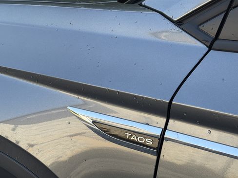 Used 2023 Volkswagen Taos S FWD image 9