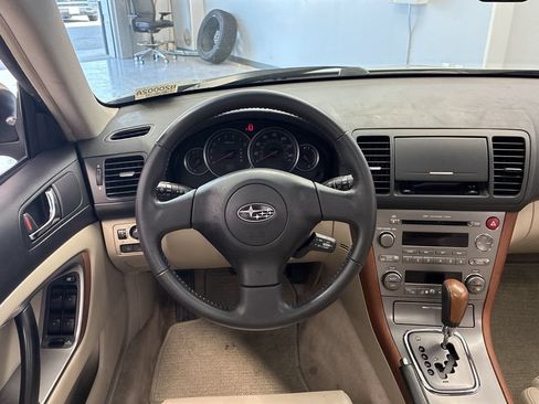 Used 2006 Subaru Outback 2.5i Limited w/ Popular Equipment Group 2B AWD/4WD image 18