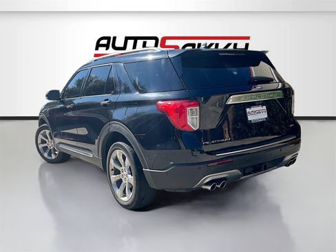 Used 2020 Ford Explorer Platinum w/ Premium Technology Package image 5