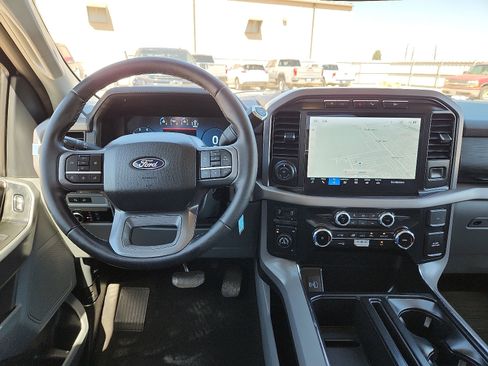 Used 2024 Ford F150 XLT w/ FX4 Off-Road Package image 10