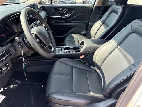 New 2025 Lincoln Corsair Grand Touring w/ Rear Removable Package Tray image 23