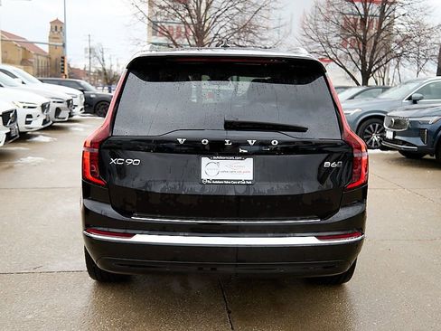 New 2026 Volvo XC90 B6 Plus w/ Protection Package Premier image 8