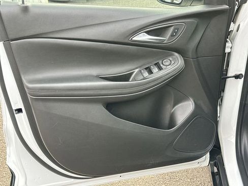 Used 2024 Buick Encore GX Sport Touring image 19