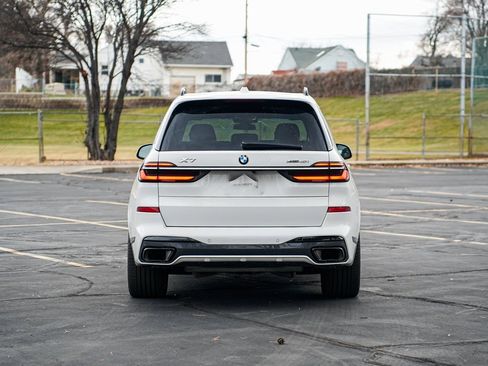 Used 2023 BMW X7 xDrive40i w/ M Sport Package image 6