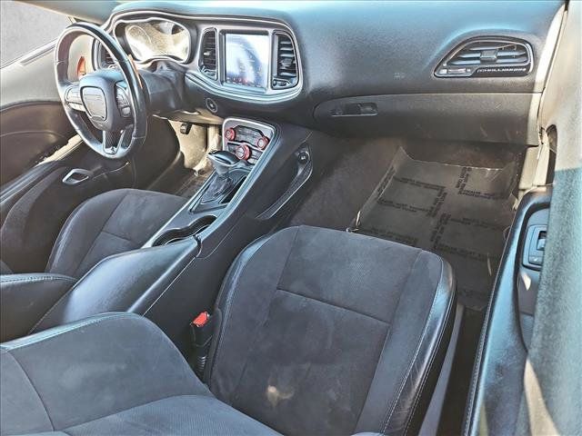 Used 2018 Dodge Challenger R/T Scat Pack w/ Leather Interior Group RWD image 19