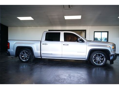 Used 2014 GMC Sierra 1500 SLT w/ SLT Crew Cab Value Package RWD image 8