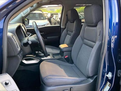 Certified 2023 Nissan Frontier SV w/ Technology Package AWD/4WD image 8