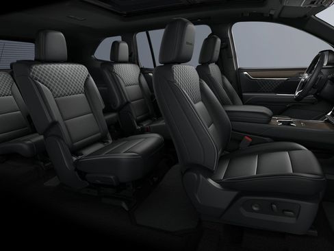 New 2026 GMC Acadia Denali w/ Super Cruise Package AWD/4WD image 44