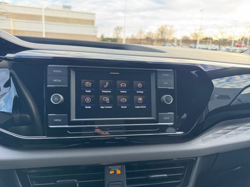 Certified 2022 Volkswagen Taos S image 19