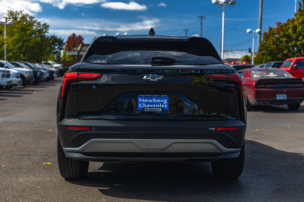 Used 2024 Chevrolet Blazer EV LT AWD/4WD image 8