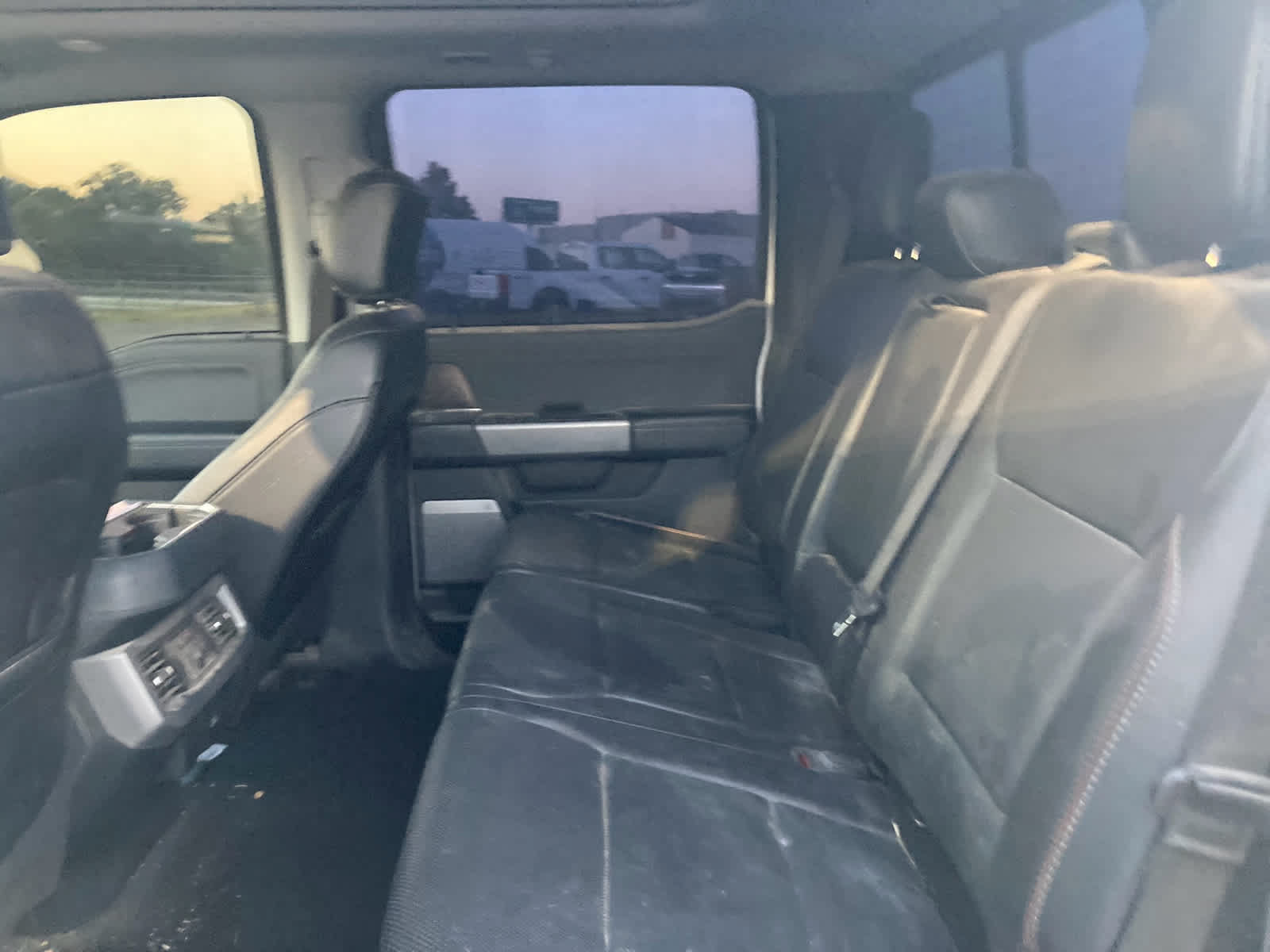 Used 2023 Ford F350 Lariat w/ Lariat Ultimate Package AWD/4WD image 5