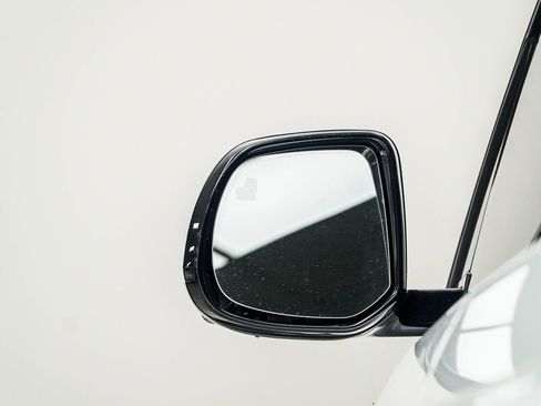 Used 2023 Land Rover Range Rover Sport SE image 14