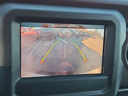 Used 2021 Jeep Wrangler Unlimited Sport S image 27