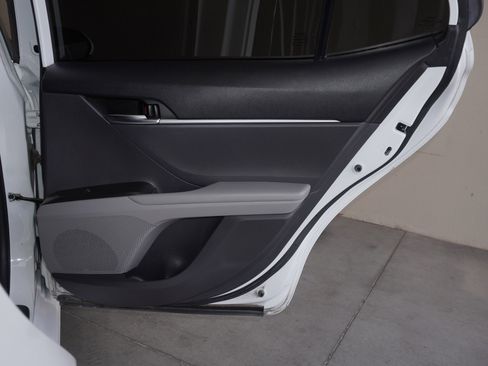 Used 2023 Toyota Camry SE image 44