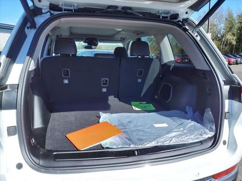 New 2023 Jeep Grand Cherokee 4WD 4xe image 7