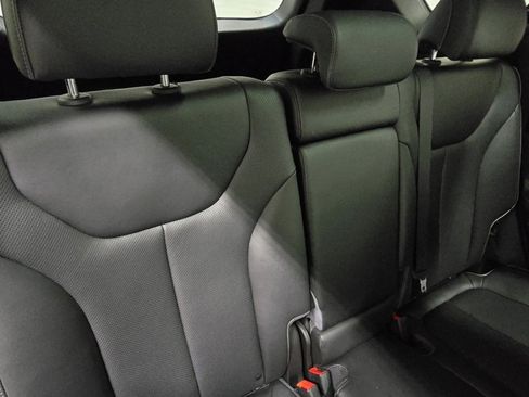 Used 2023 Hyundai Santa Fe Limited image 20
