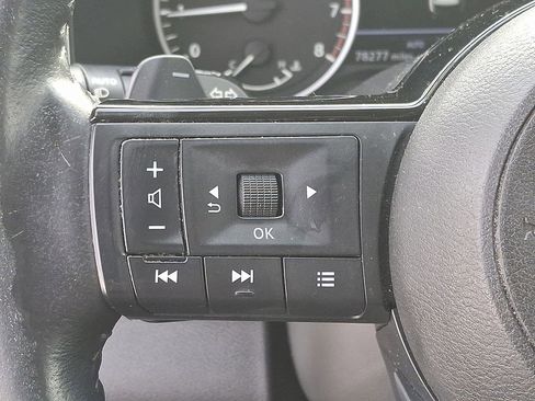 Used 2022 Nissan Pathfinder SL image 19