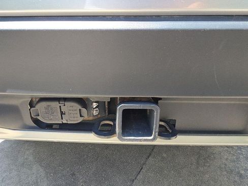 Used 2023 Ford Explorer XLT w/ Equipment Group 202A AWD/4WD image 13