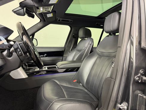 Used 2023 Land Rover Range Rover SE image 5