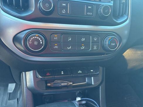 Used 2019 Chevrolet Colorado LT w/ LT Convenience Package image 10