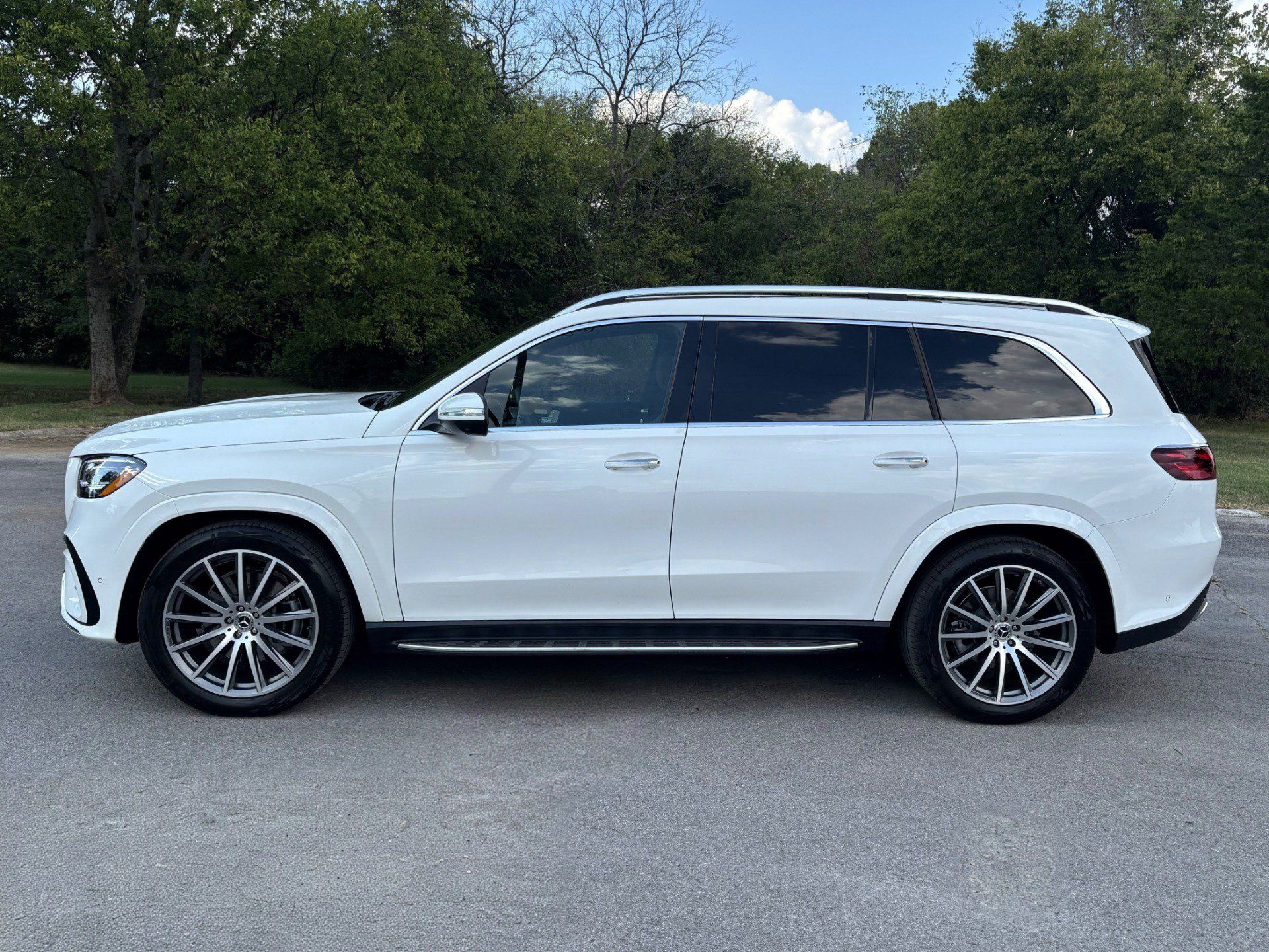 Used 2026 Mercedes-Benz GLS 580 4MATIC image 8