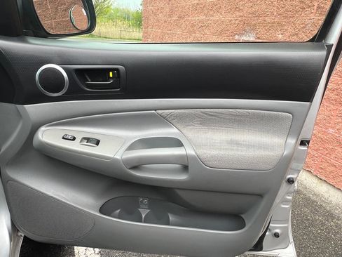 Used 2008 Toyota Tacoma 4x4 Access Cab V6 image 12