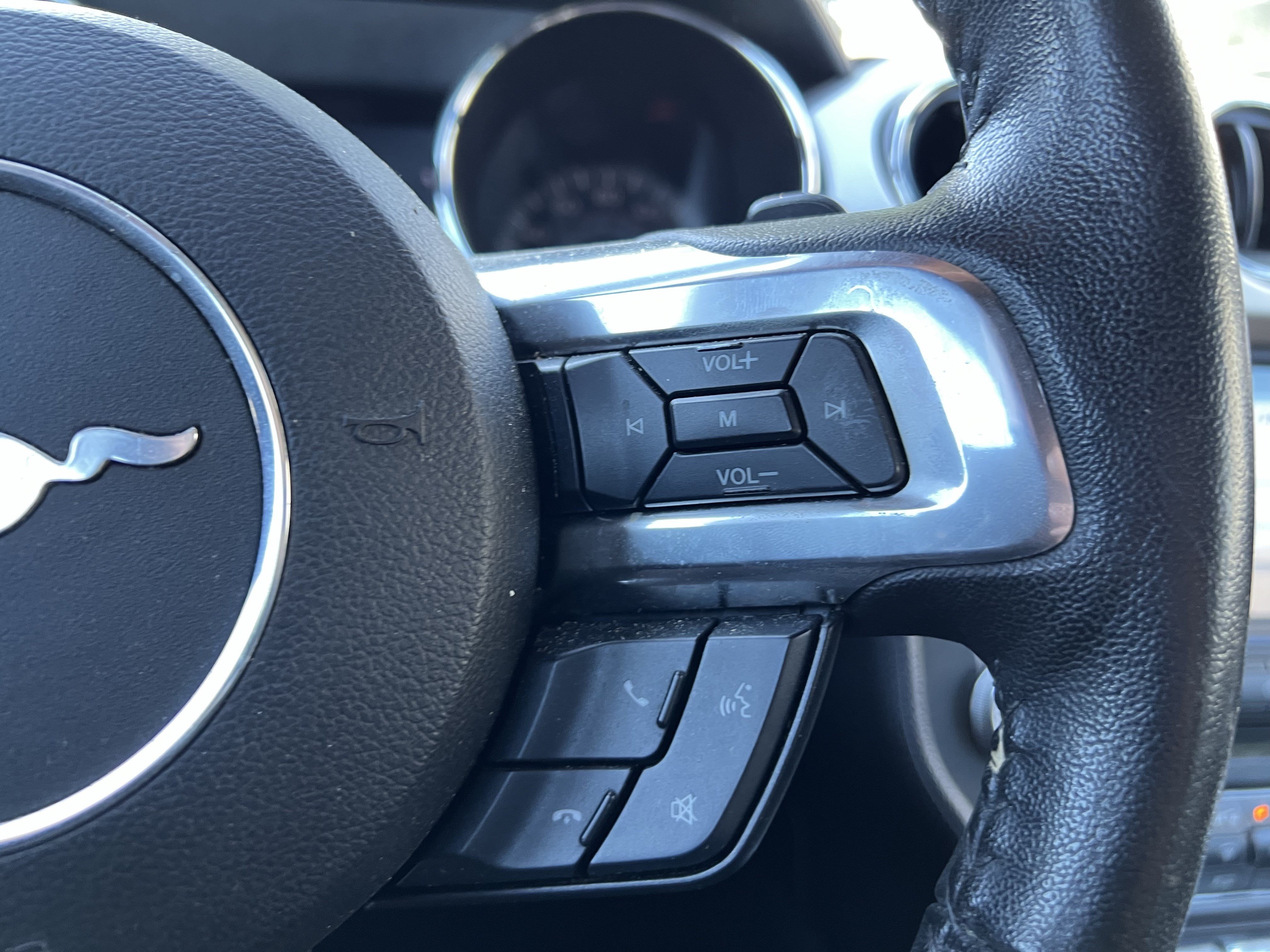 Used 2017 Ford Mustang Premium RWD image 20