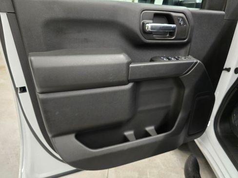 Used 2025 Chevrolet Silverado 2500 Custom w/ Custom Value Package AWD/4WD image 17