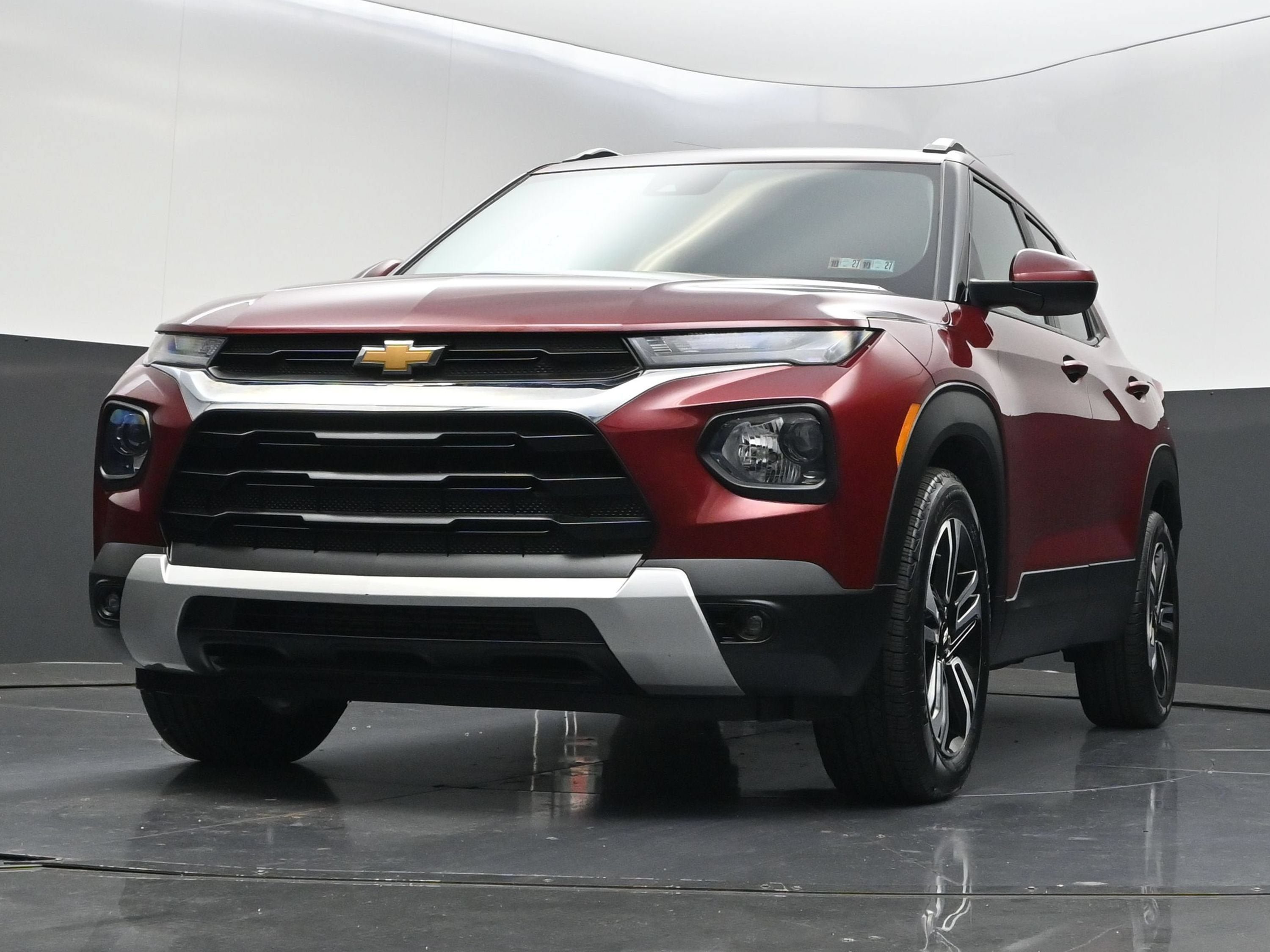 Used 2023 Chevrolet TrailBlazer LT FWD image 38