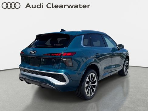 New 2026 Audi Q3 quattro 2.0T AWD/4WD image 4
