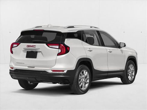 New 2026 GMC Terrain Denali w/ LPO, Black Badging Package AWD/4WD image 2